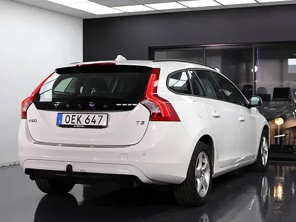 Volvo V60 2017 photo 5