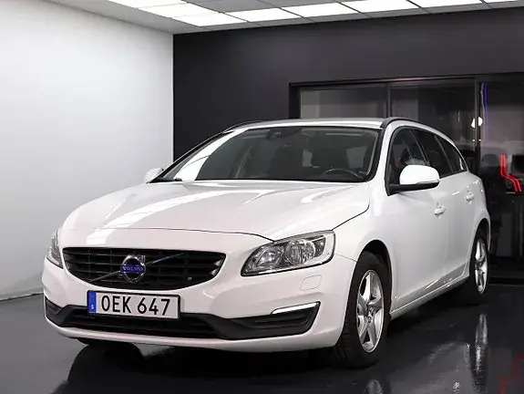 Volvo V60 2017 photo 2