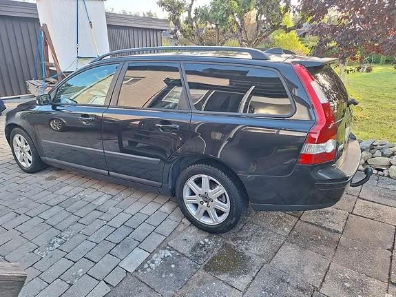 Volvo V50 2005 photo 2