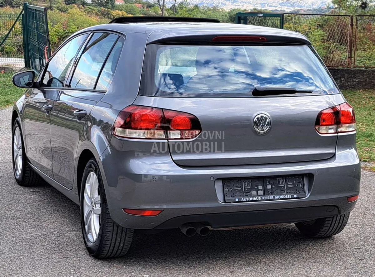 Volkswagen Golf 2012 photo 2