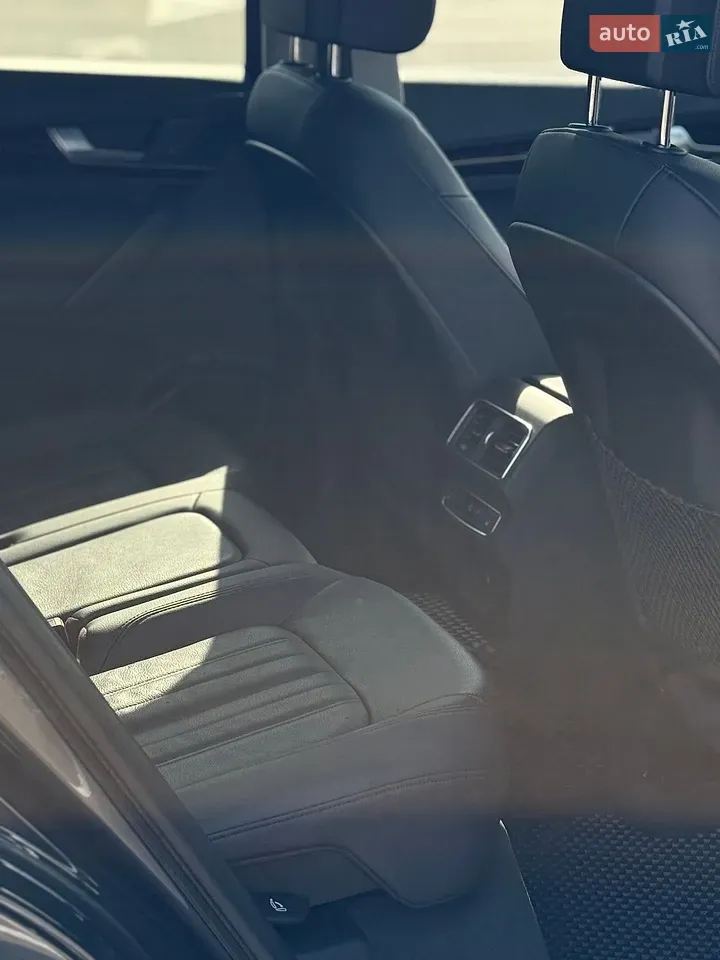 Audi Q5 2017 photo 2