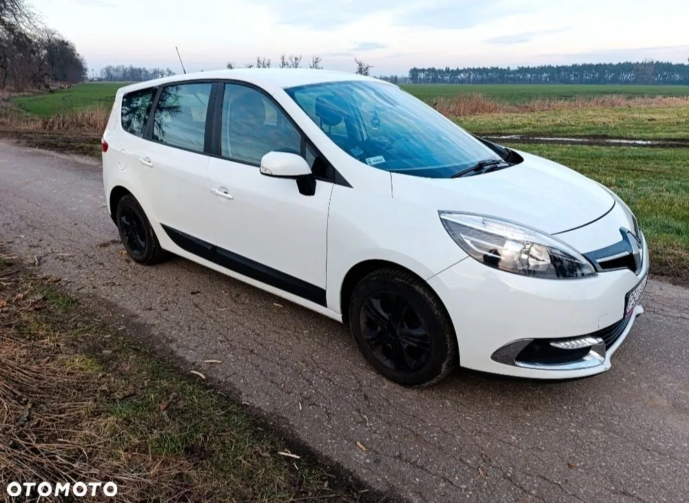 Renault Scenic 2013 photo 2