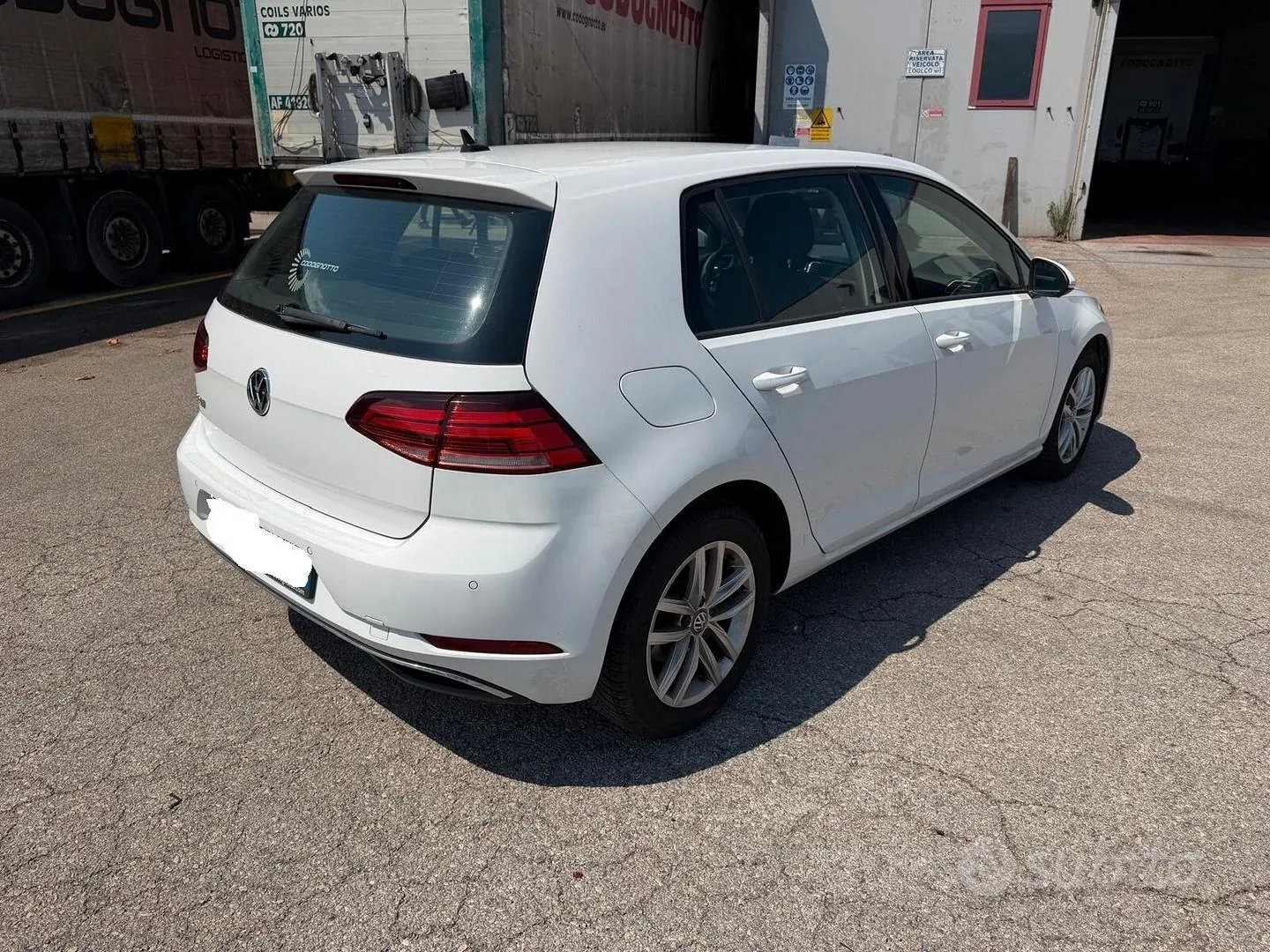 Volkswagen Golf 2018 photo 3