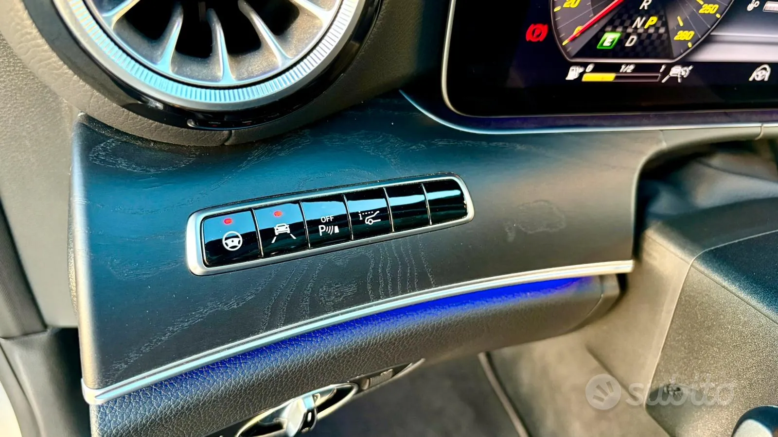 Mercedes-Benz E400D 2019 photo 5