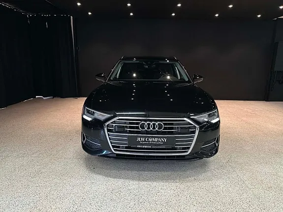 Audi A6 2022 photo 2