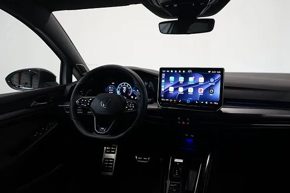 Volkswagen Golf 2026 photo 5