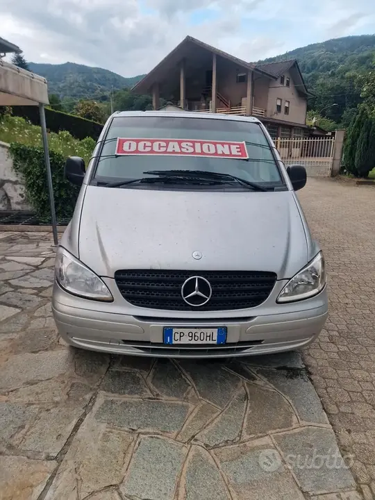 Mercedes-Benz Viano 2006 photo 2