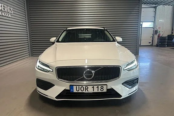 Volvo V60 2019 photo 2