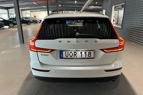 Volvo V60 2019 photo 5
