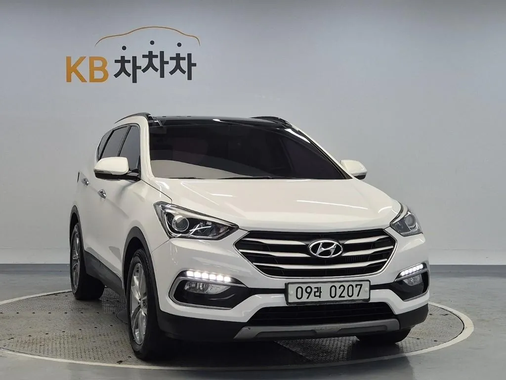 Hyundai Santa Fe 2017 photo 4