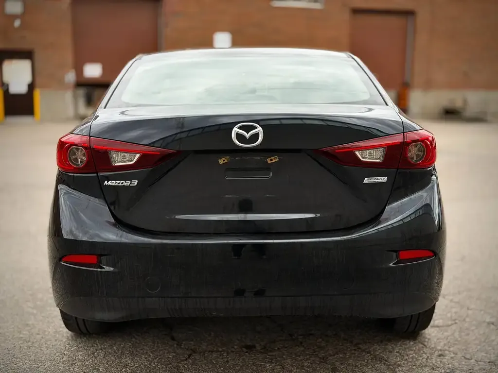 Mazda 3 2018 photo 4