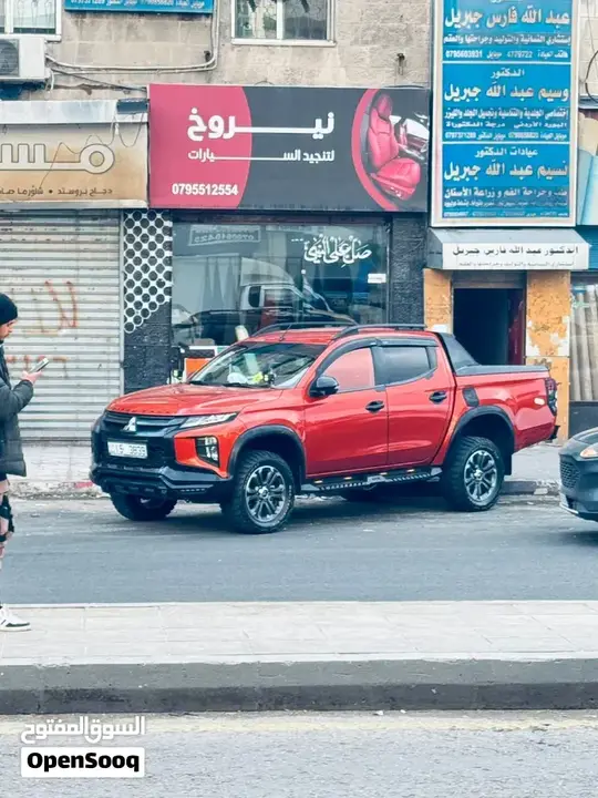 Mitsubishi L200
