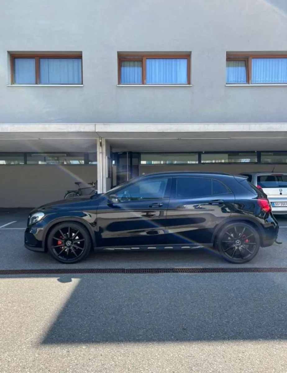 Mercedes-Benz Gla 2018 photo 2