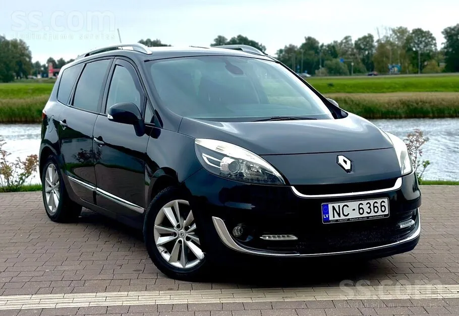 Renault Grand Scenic 2013 photo 2