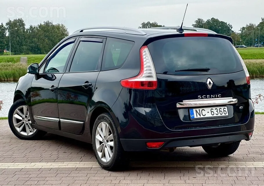 Renault Grand Scenic 2013 photo 5