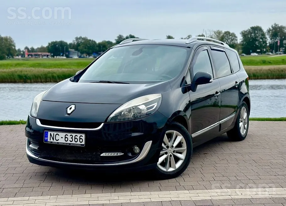 Renault Grand Scenic 2013 photo 4