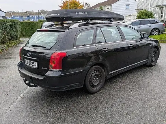 Toyota Avensis 2005 photo 4