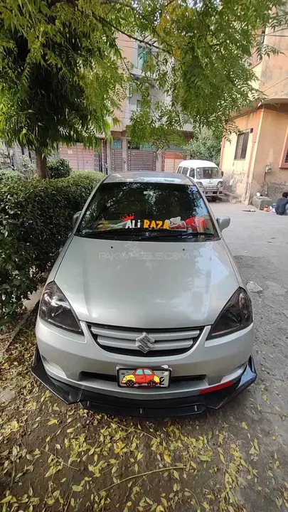Suzuki Liana