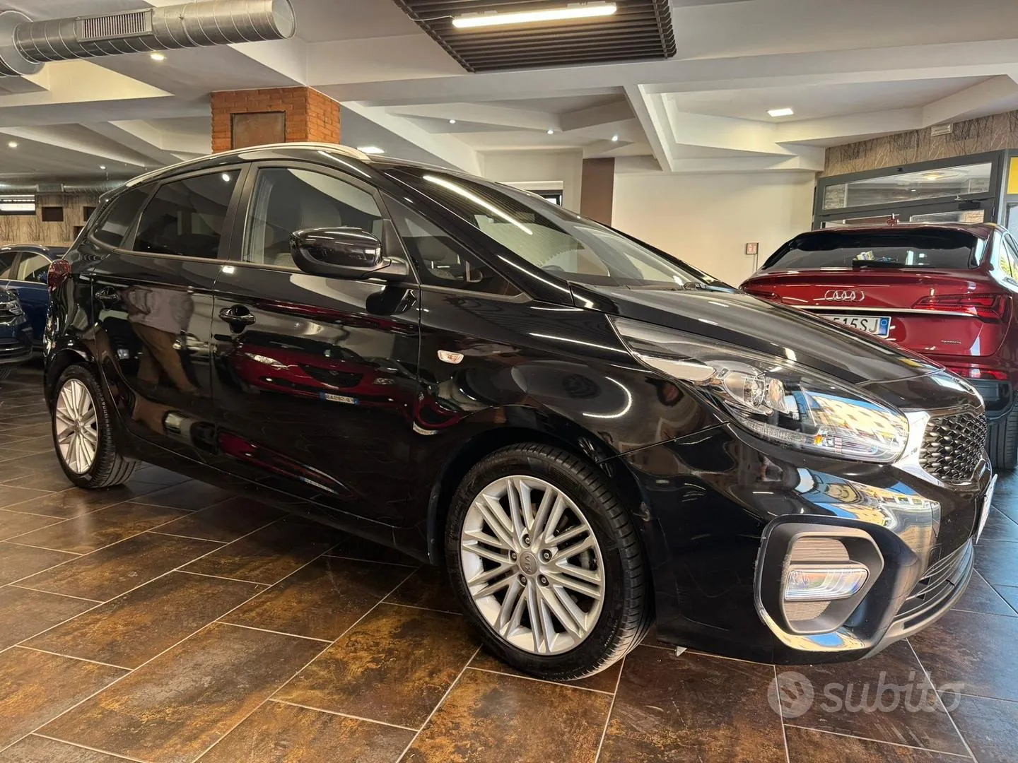 Kia Carens 2018 photo 3