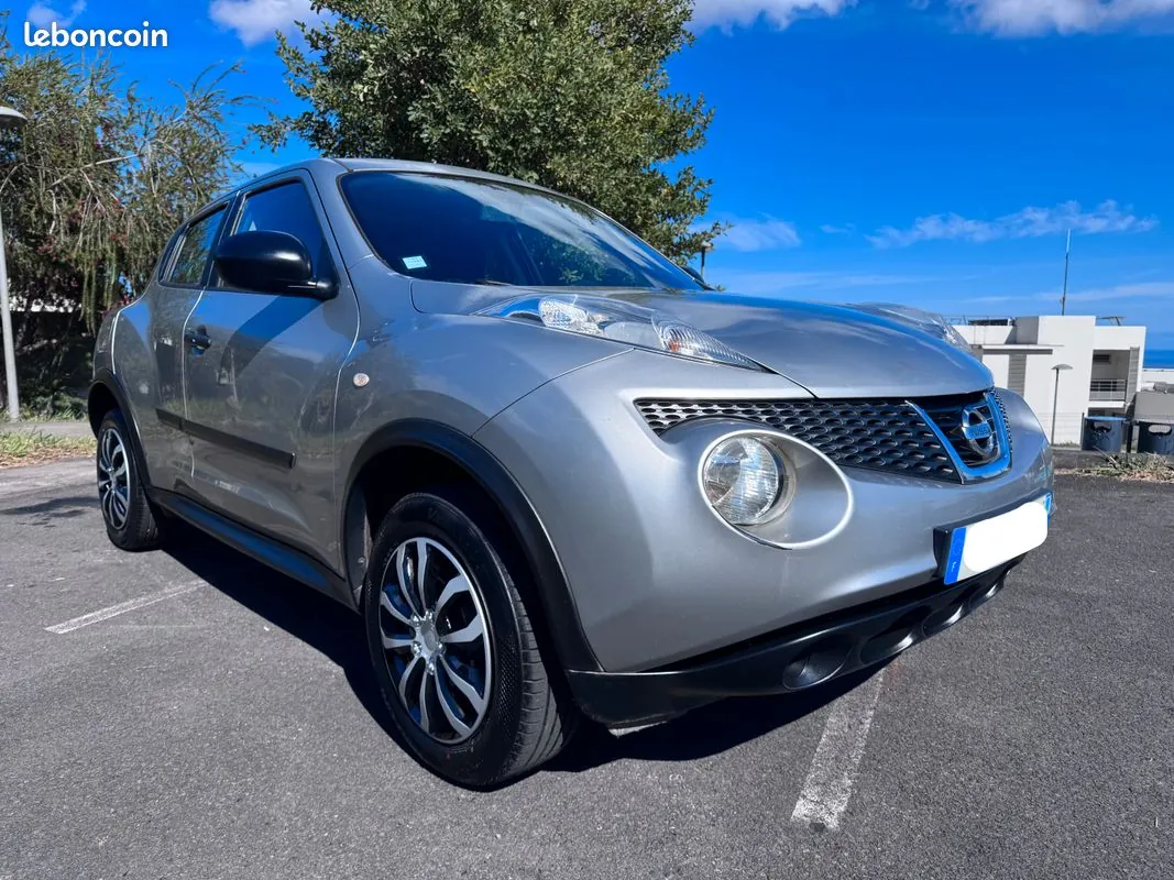 Nissan Juke 2012 photo 2