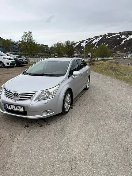 Toyota Avensis 2011 photo 4