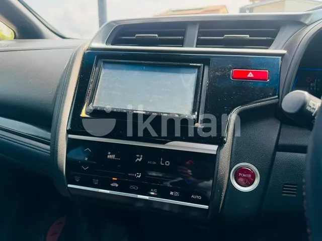 Honda Fit 2015 photo 5
