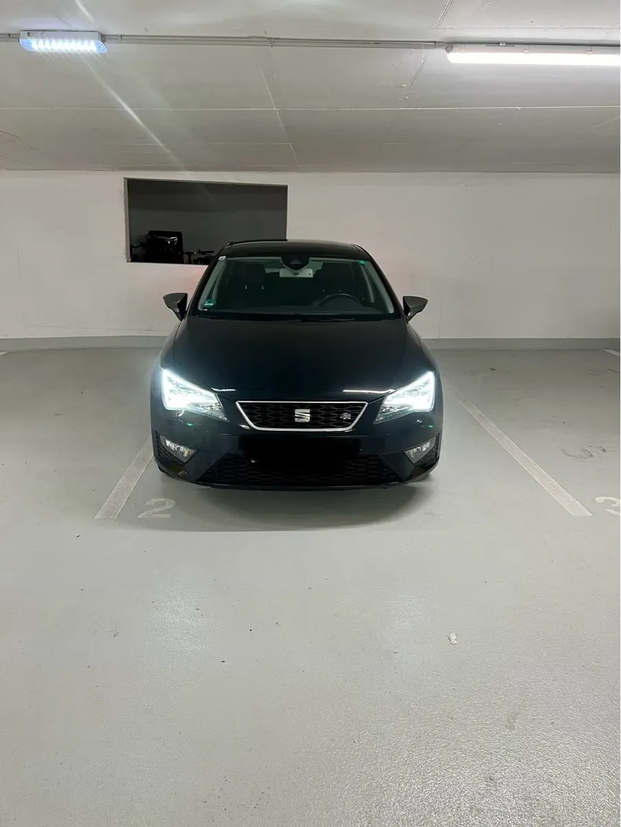 Seat Leon 2015 photo 2