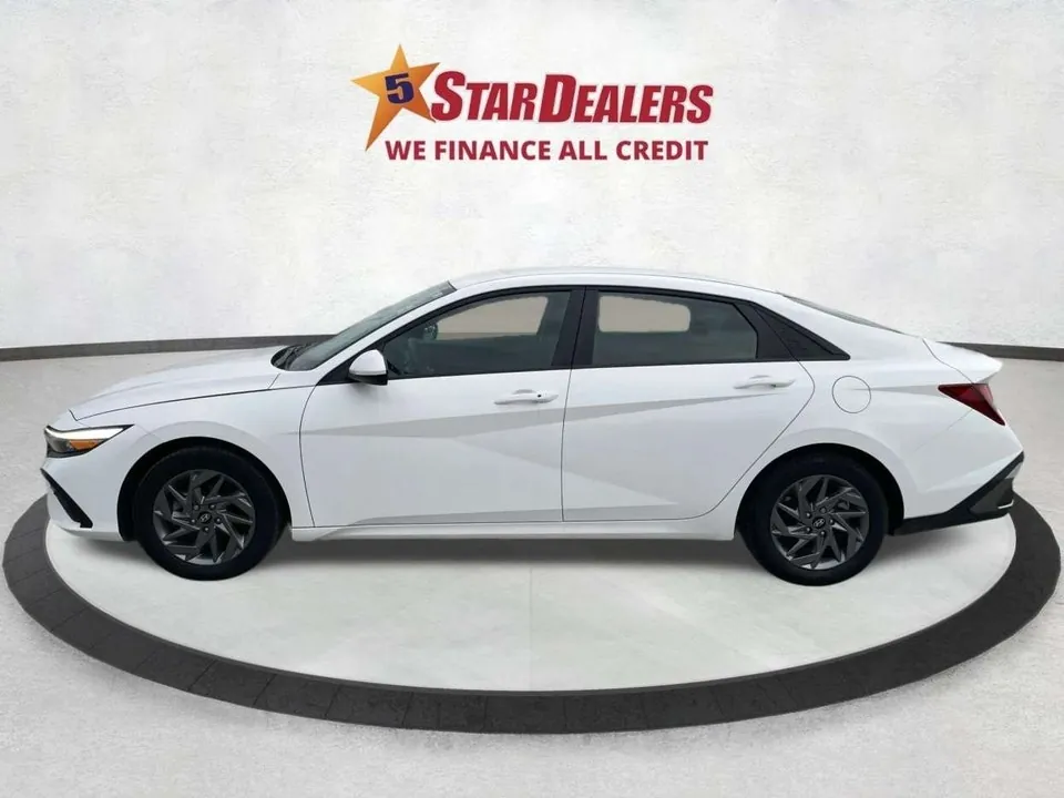 Hyundai Elantra 2024 photo 4