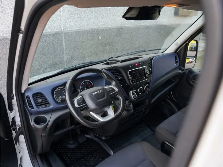 Iveco Daily 2022 photo 3
