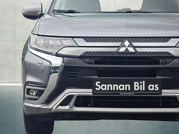Mitsubishi Outlander 2020 photo 2