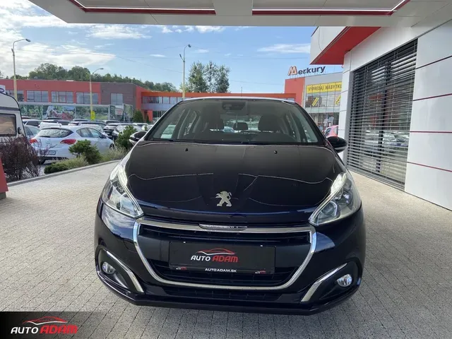 Peugeot 208 2018 photo 3