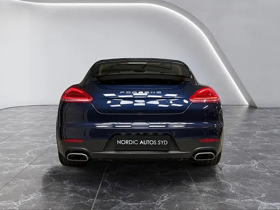 Porsche Panamera 2016 photo 5