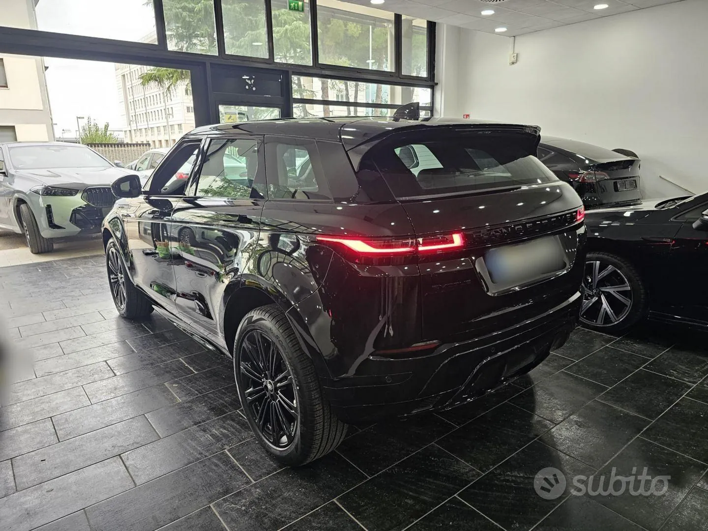 Land Rover Range Rover Evoque 2024 photo 5
