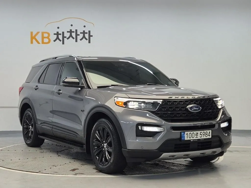 Ford Explorer 2021 photo 4