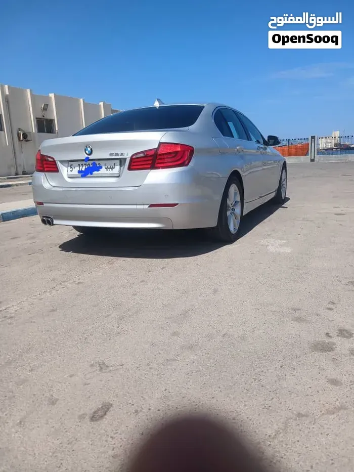 BMW F10 2012 photo 3