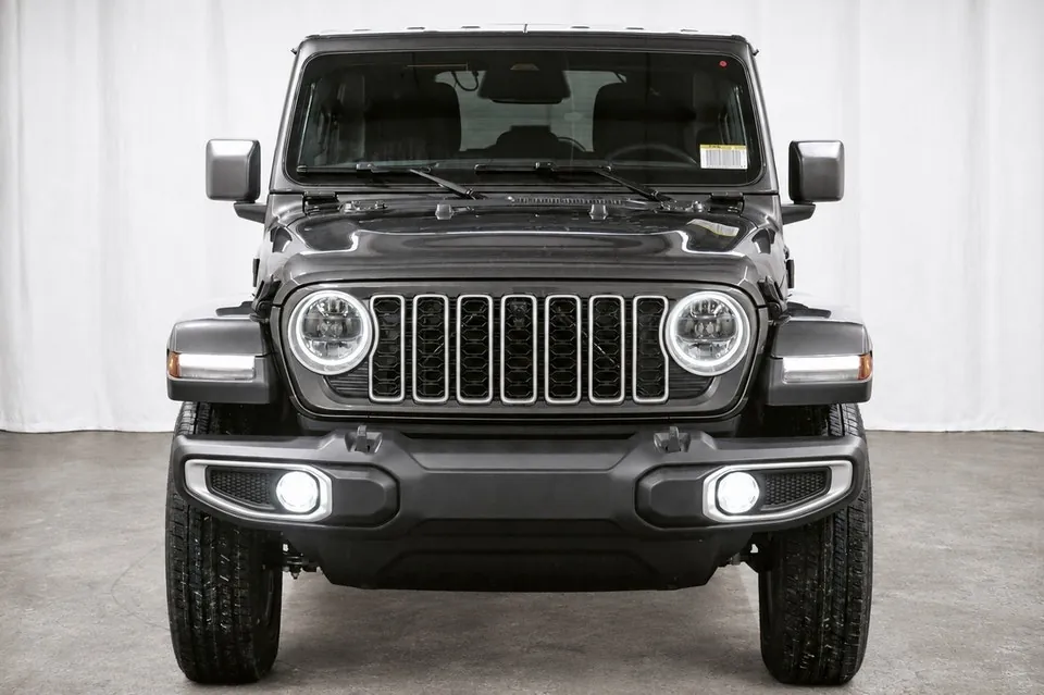 Jeep Wrangler 2026 photo 2