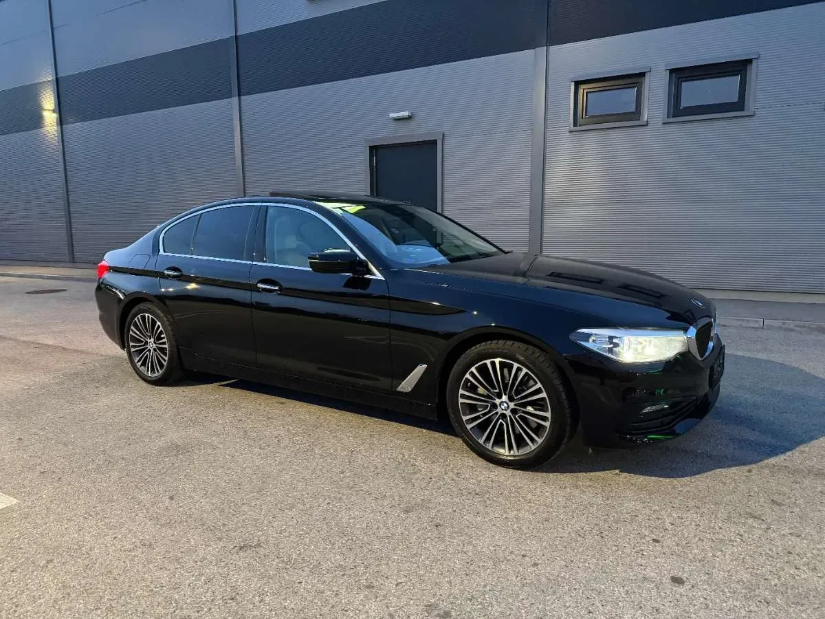 BMW 5 Series 2017 photo 3