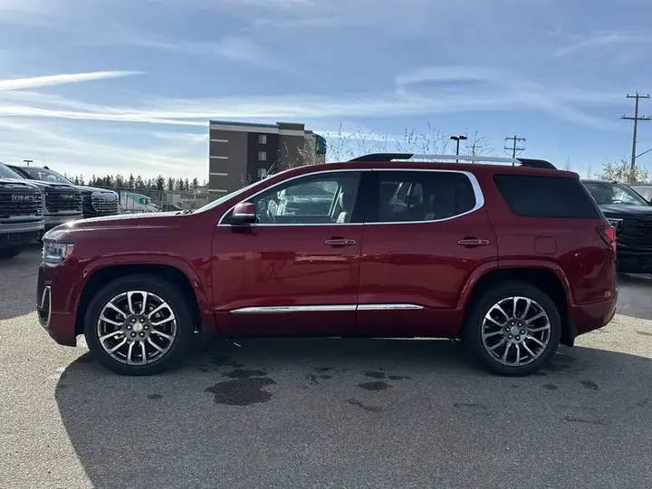 GMC Acadia 2023 photo 5