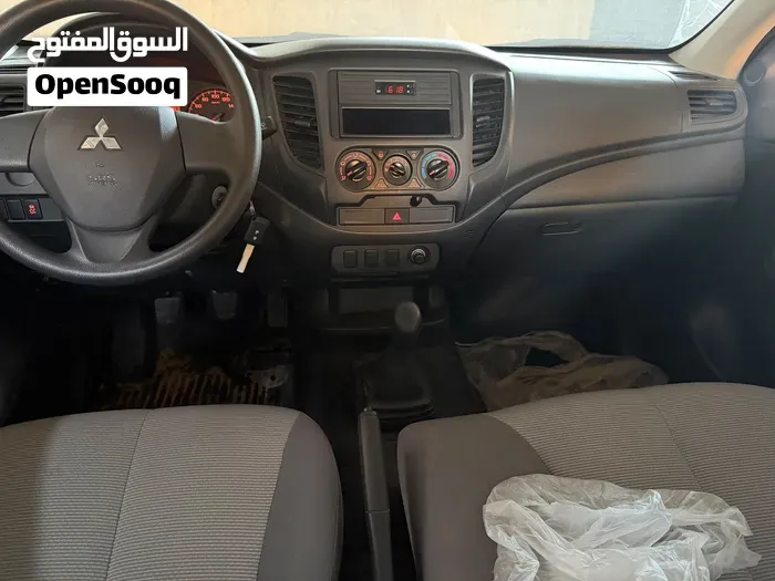 Mitsubishi L200 2024 photo 4
