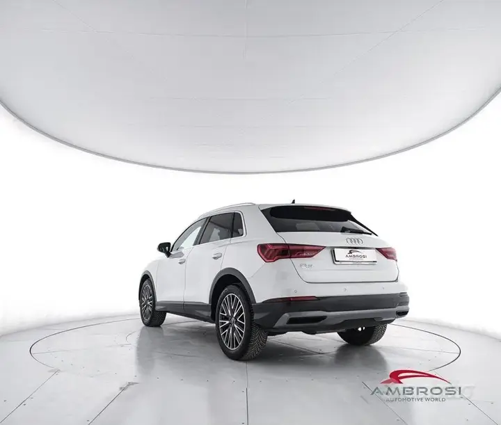 Audi Q3 2023 photo 4