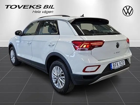 Volkswagen T-Roc 2023 photo 3