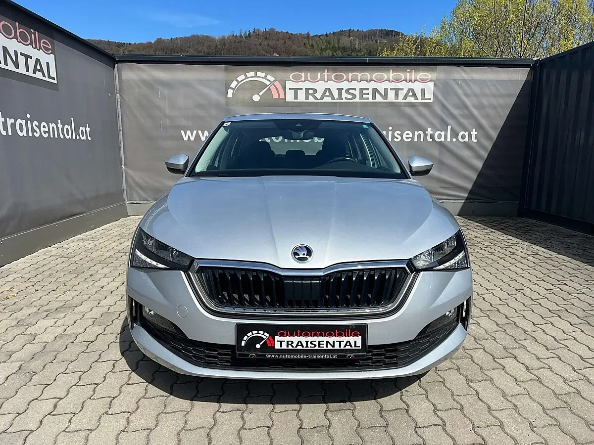 Skoda Scala 2019 photo 2