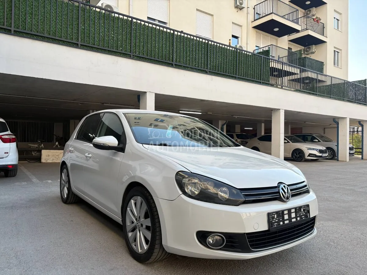 Volkswagen Golf 2010 photo 3