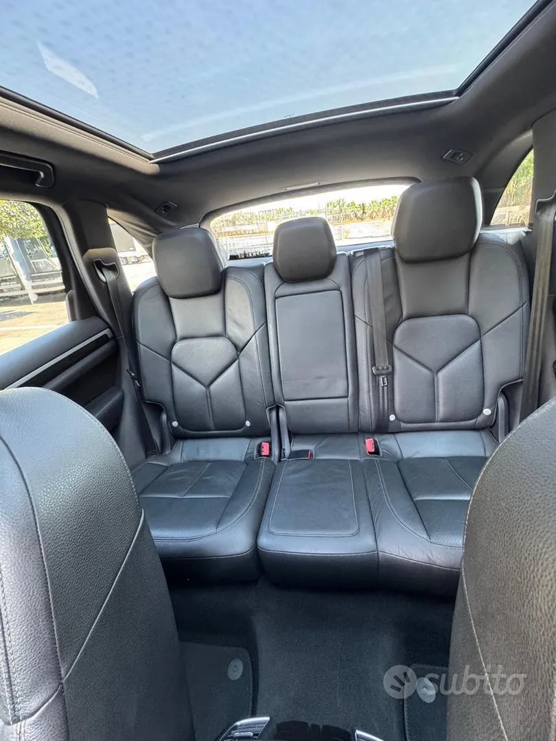 Porsche Cayenne 2023 photo 4