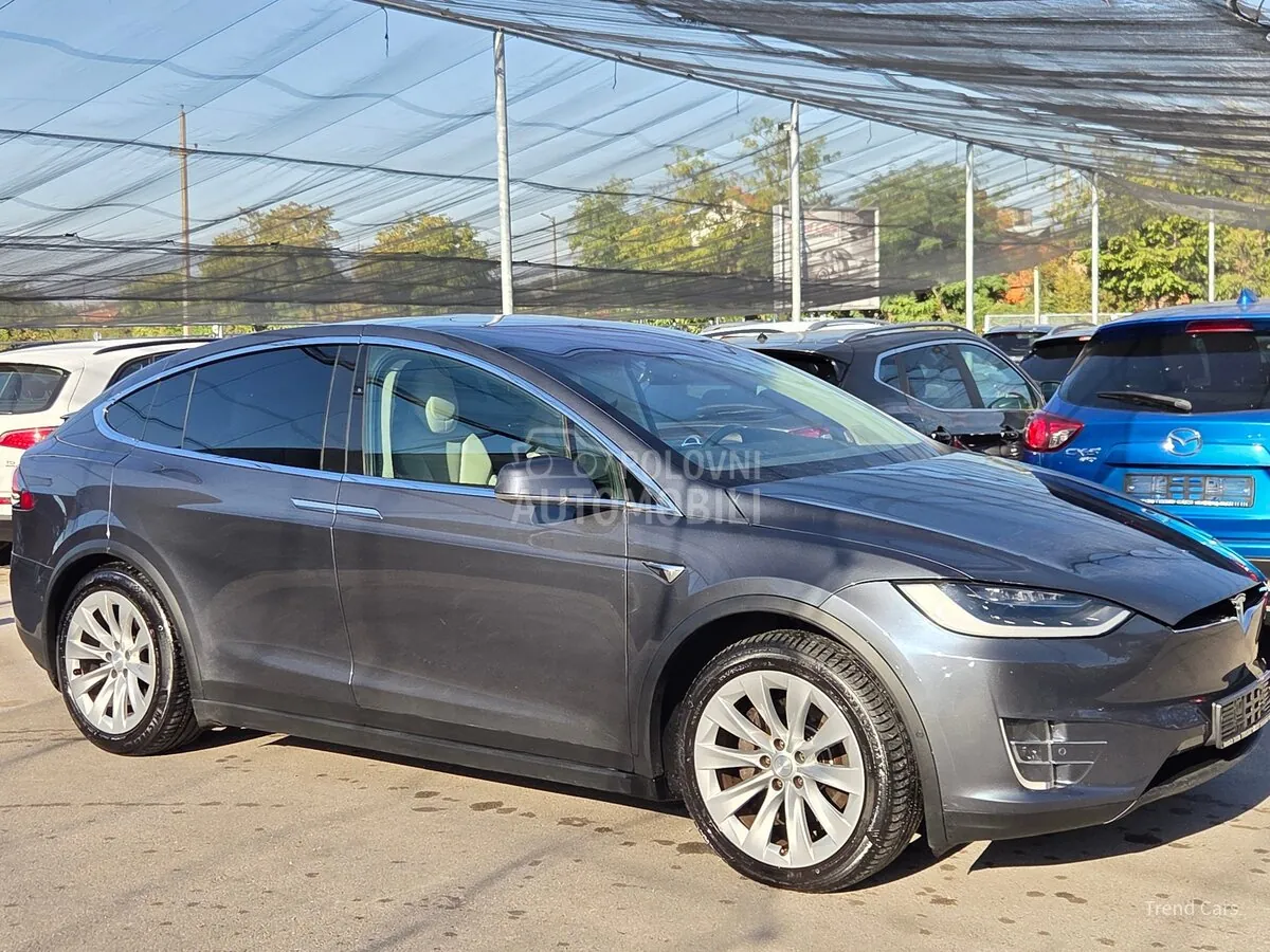 Tesla Model X 2018 photo 3