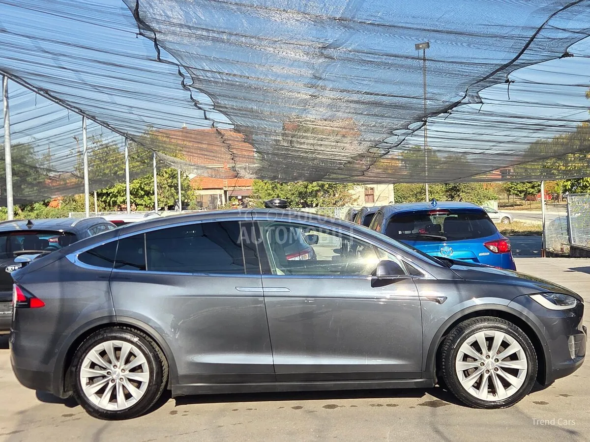 Tesla Model X 2018 photo 5