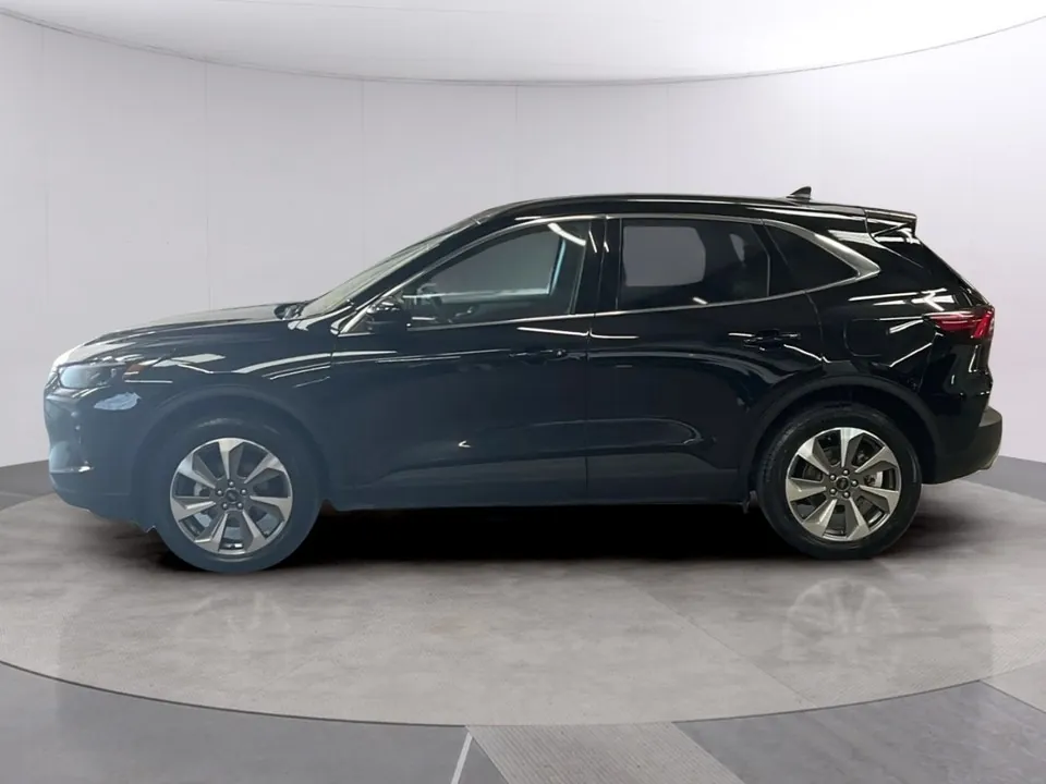 Ford Escape 2025 photo 2