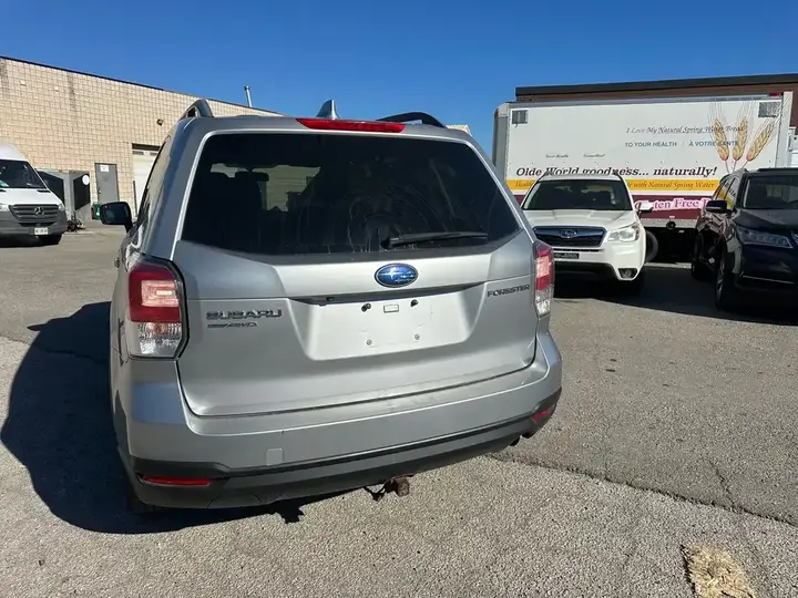 Subaru Forester 2018 photo 4