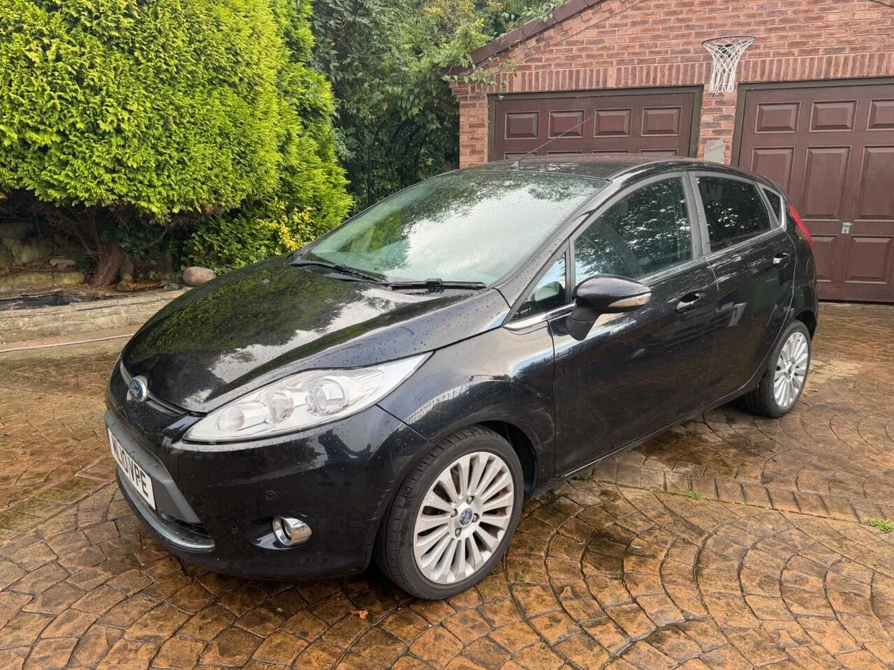 Ford Fiesta 2010 photo 2