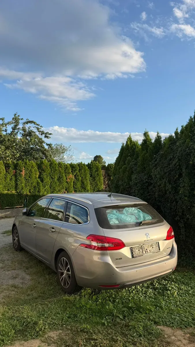 Peugeot 308 2016 photo 2
